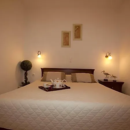 Zefyros فندق 3*